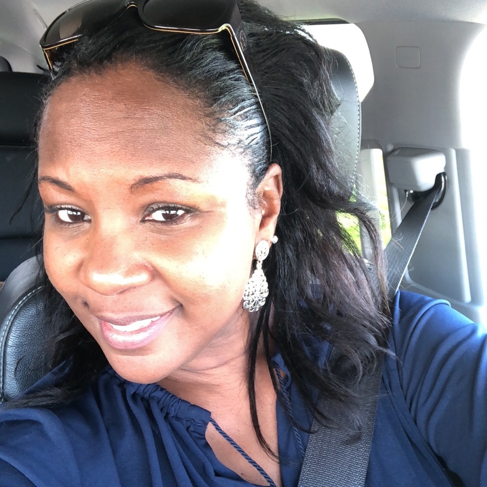 Meet your Posher, Latonya